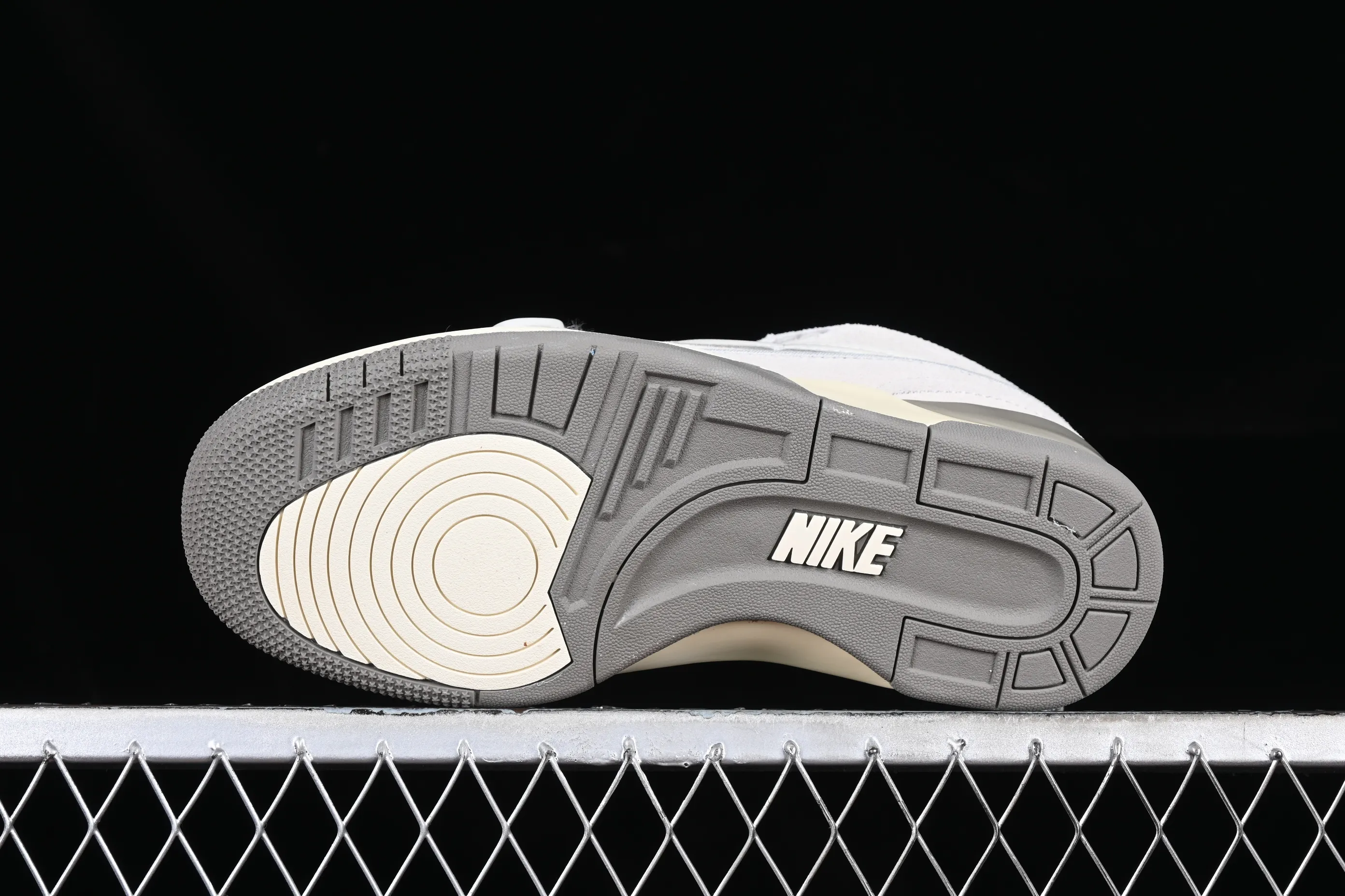 All Categories Nk SB Dunk Series Nk Air Alpha Force 88 Campus Shoes Nk Air Alpha Force 88 SP First Layer Nike Mid-top Casual Running Shoes FN6594-001